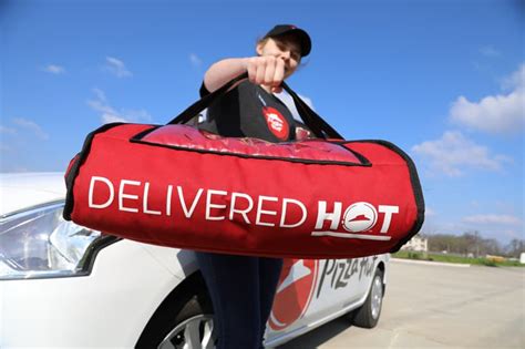 pizza hut delivery driver